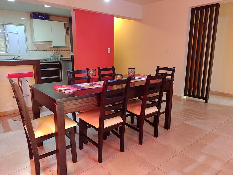 Amplio y moderno departamento