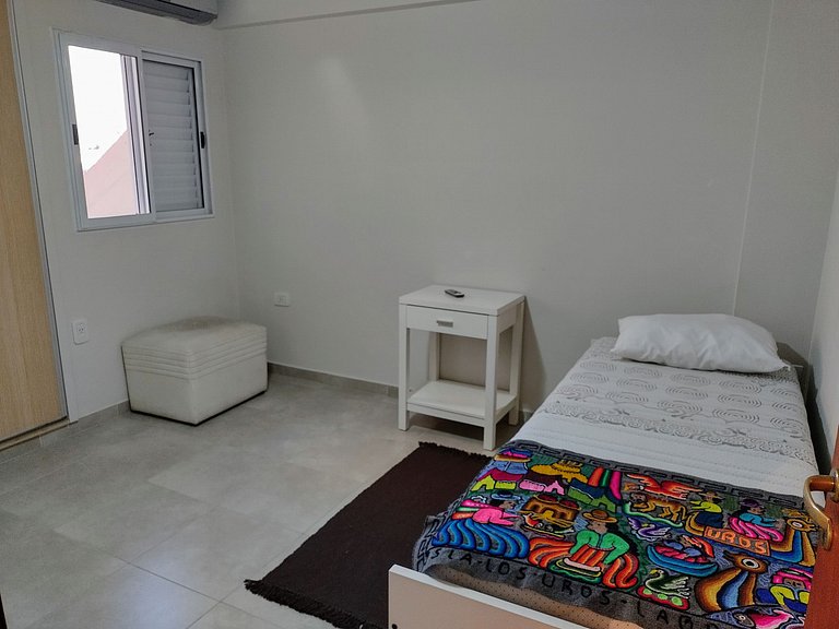 Amplio y moderno departamento