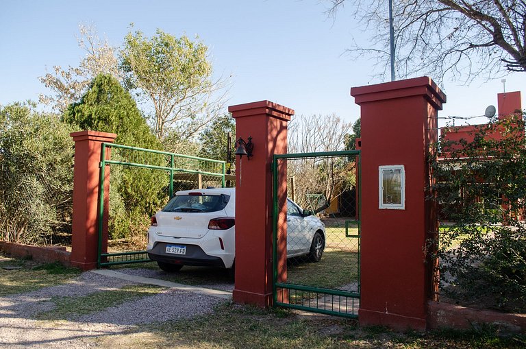 Casa con piscina para 6 personas - El Zanjón