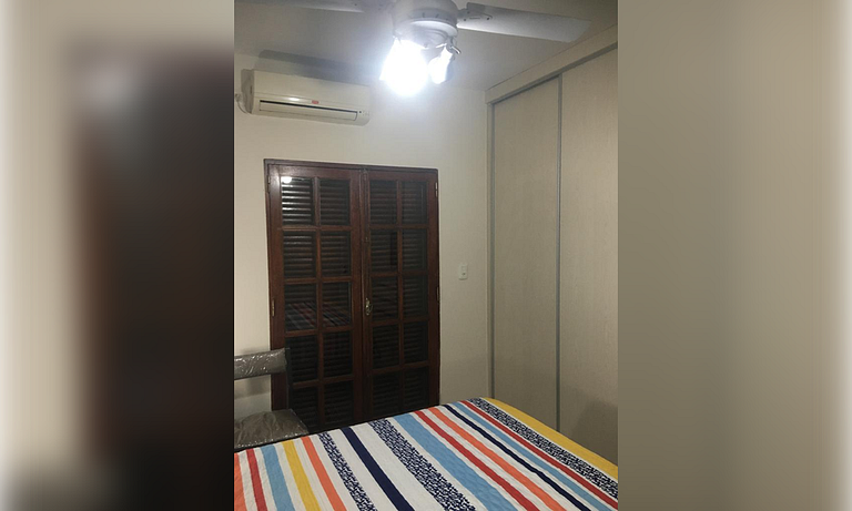 Pequeño, moderno, full equipamiento