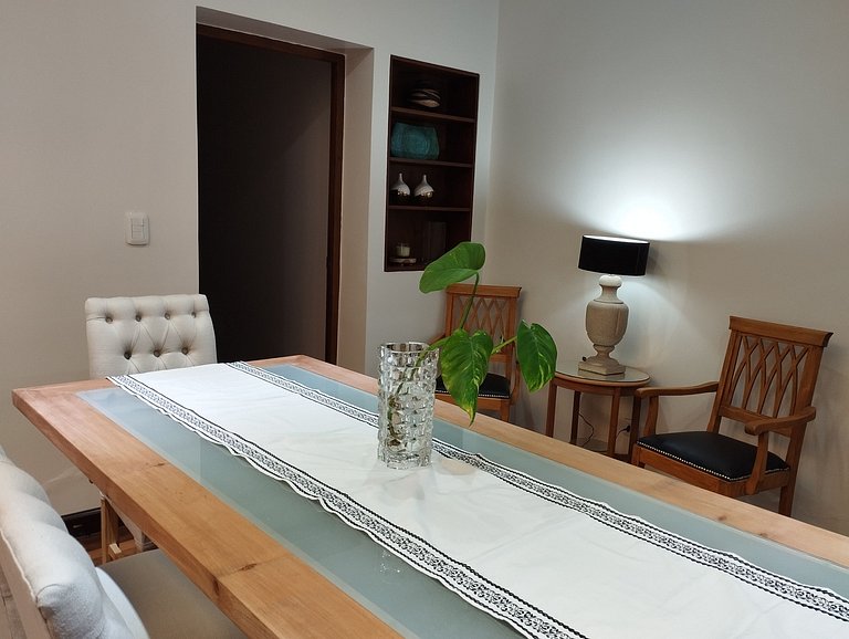 Casa de lujo cerca de Plaza Libertad, Santiago del Estero