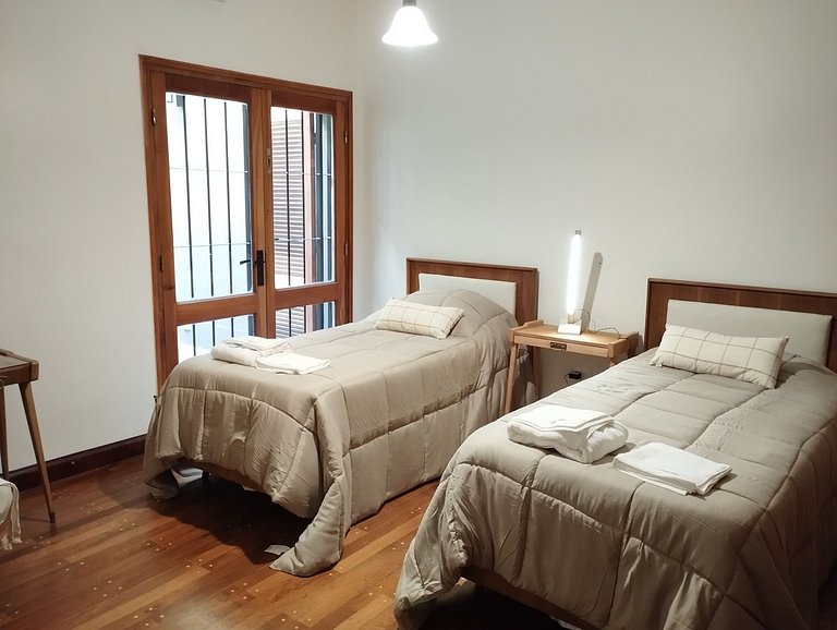 Casa de lujo cerca de Plaza Libertad, Santiago del Estero
