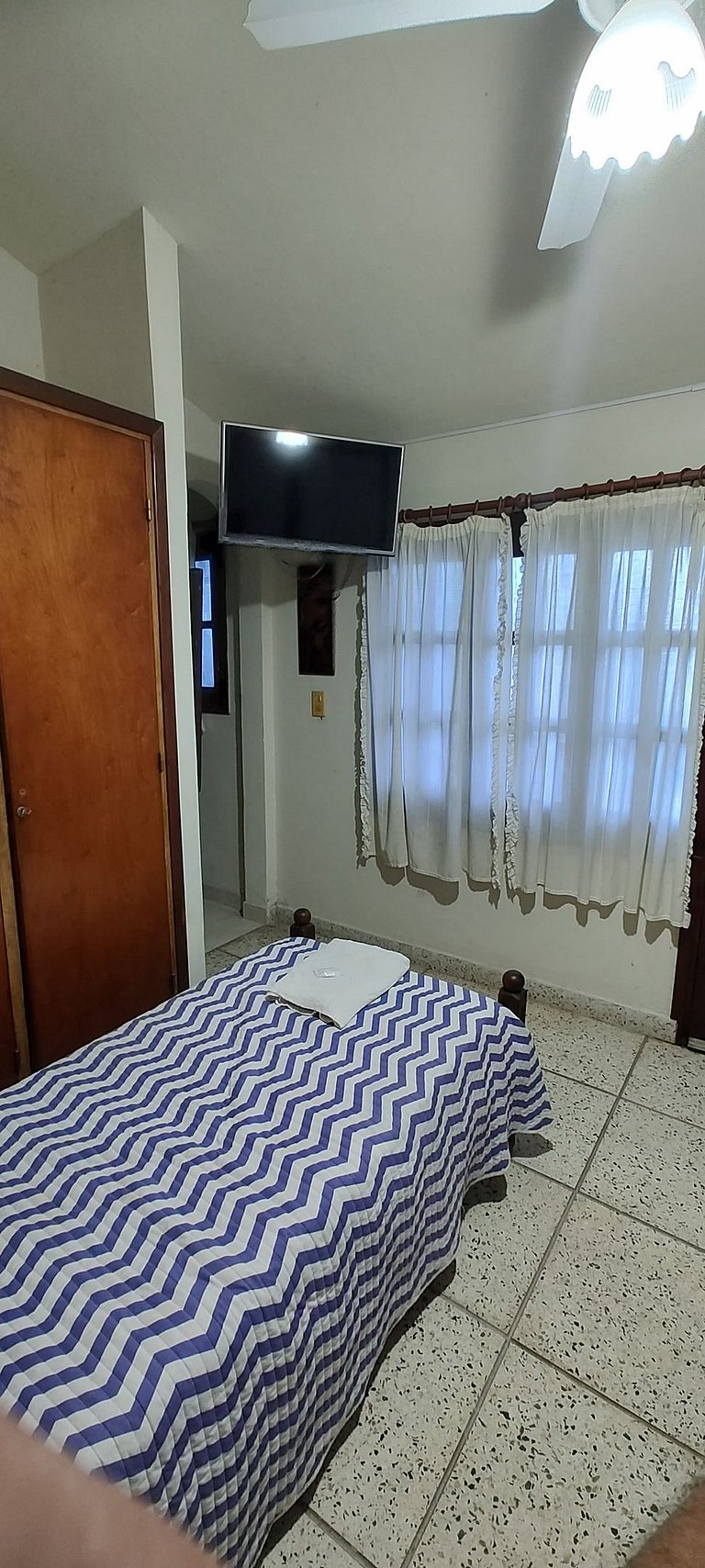 Termas de Río Hondo – Habitación privada en planta baja con