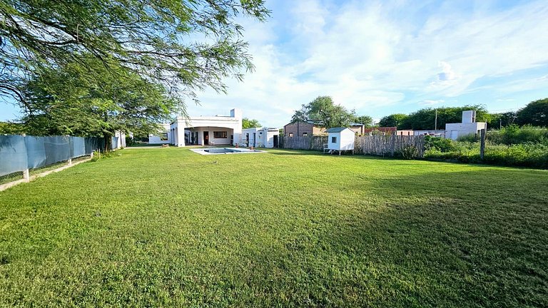 Casa colonial con piscina y rodeada de naturaleza - (FQ)