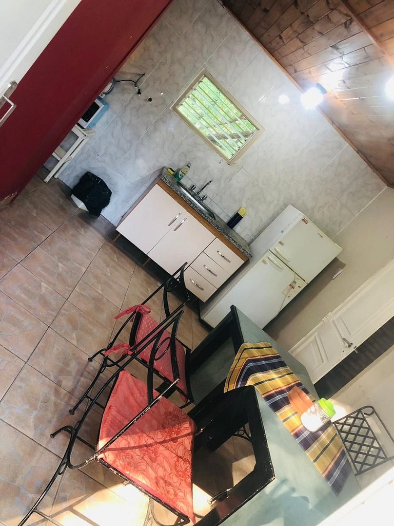 Cabaña Amarilla: Espacio para Grupos Grandes