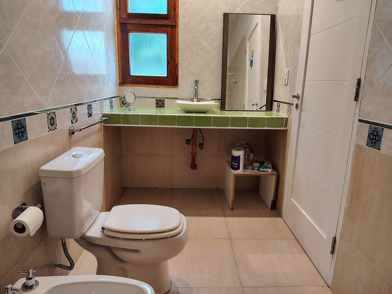 Casa colonial con piscina y rodeada de naturaleza