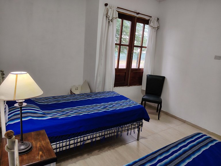 Casa colonial con piscina y rodeada de naturaleza