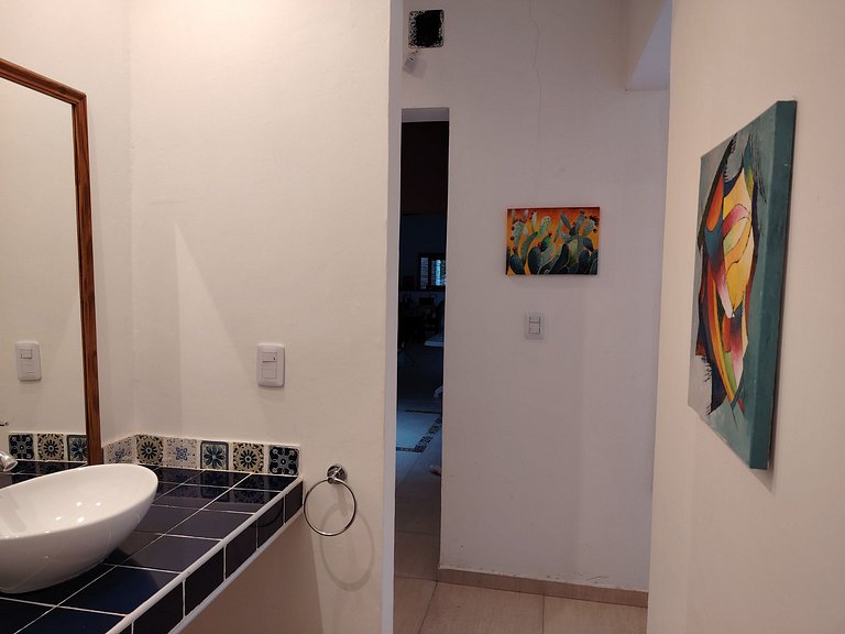 Casa colonial con piscina y rodeada de naturaleza