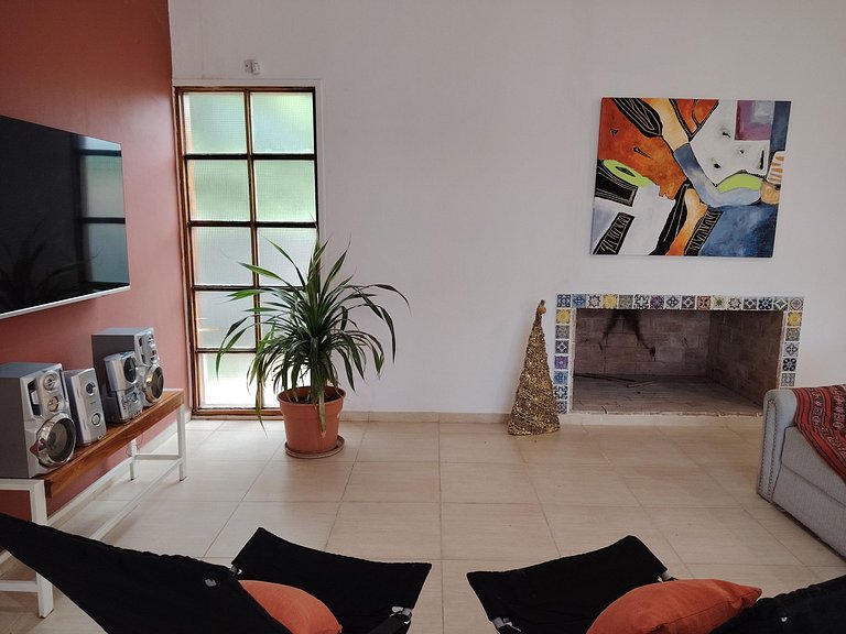 Casa colonial con piscina y rodeada de naturaleza - (FQ)