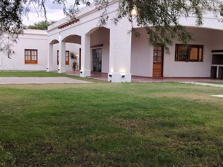 Casona Colonial con Piscina y Naturaleza