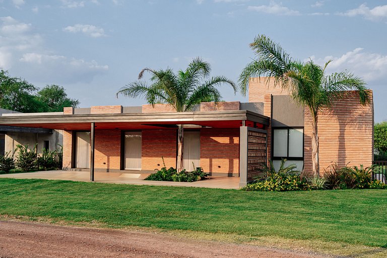 Casa en Venta! Completamente equipada, lista para habitar