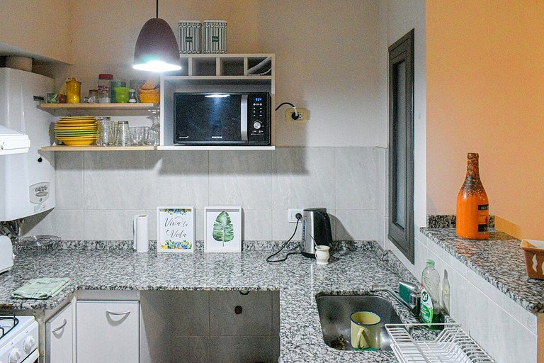 Departamento con balcón y pileta, B° Gral Paz, Córdoba