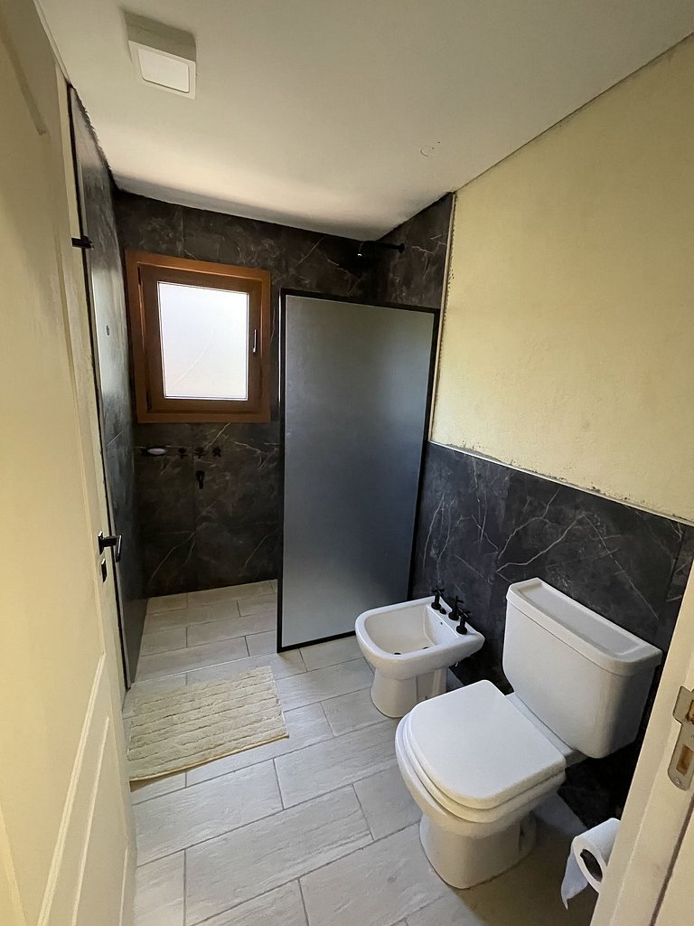 Casa com piscina em condomínio de golfe