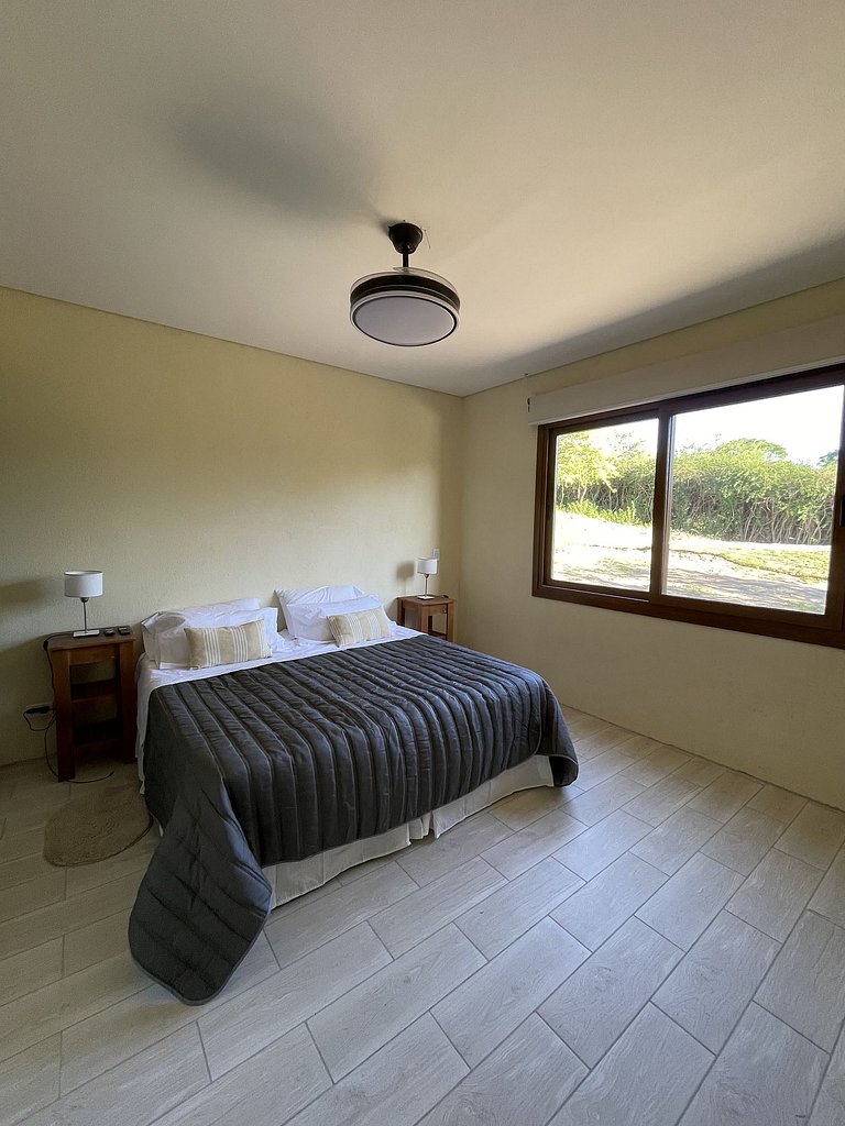 Casa con pileta en country de golf 18 hoyos