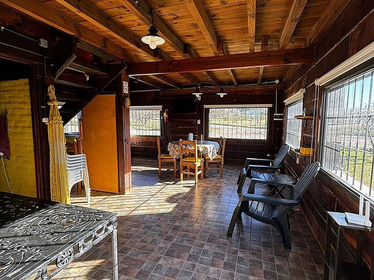 Cabaña con parrilla, vista al lago Los Molinos