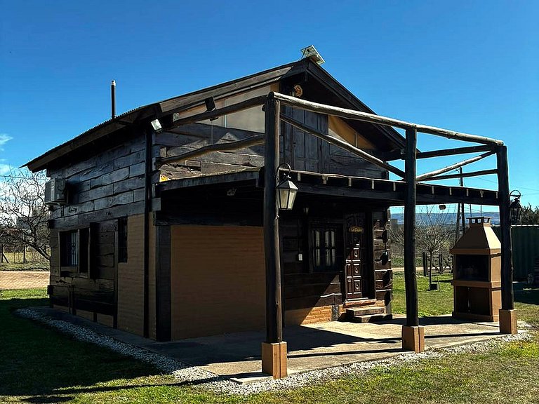 Cabaña con parrilla, vista al lago Los Molinos