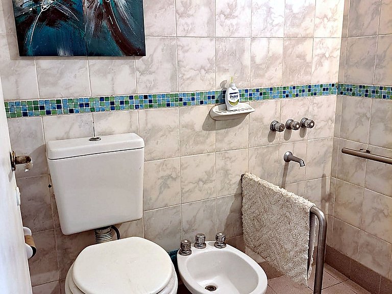 Casa para 3, a poucos metros do Palmares