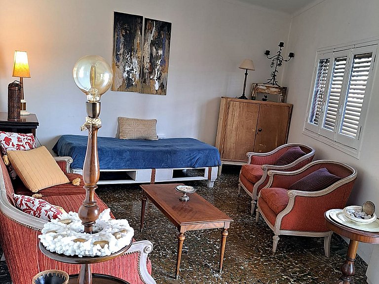 Casa para 3, a poucos metros do Palmares
