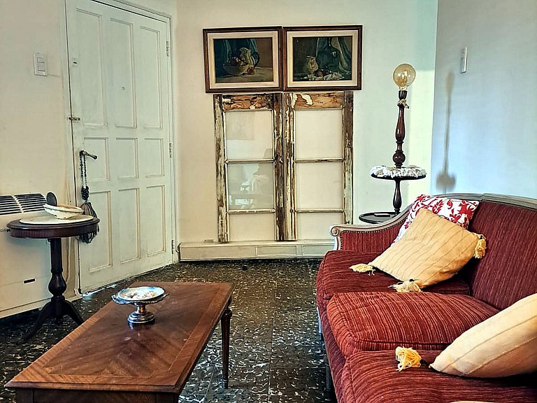 Casa para 3, a poucos metros do Palmares