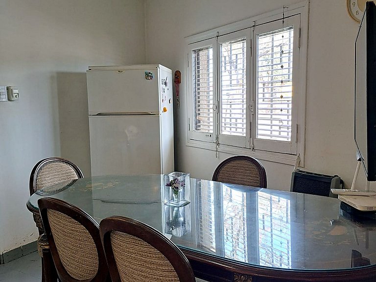 Casa para 3, a poucos metros do Palmares